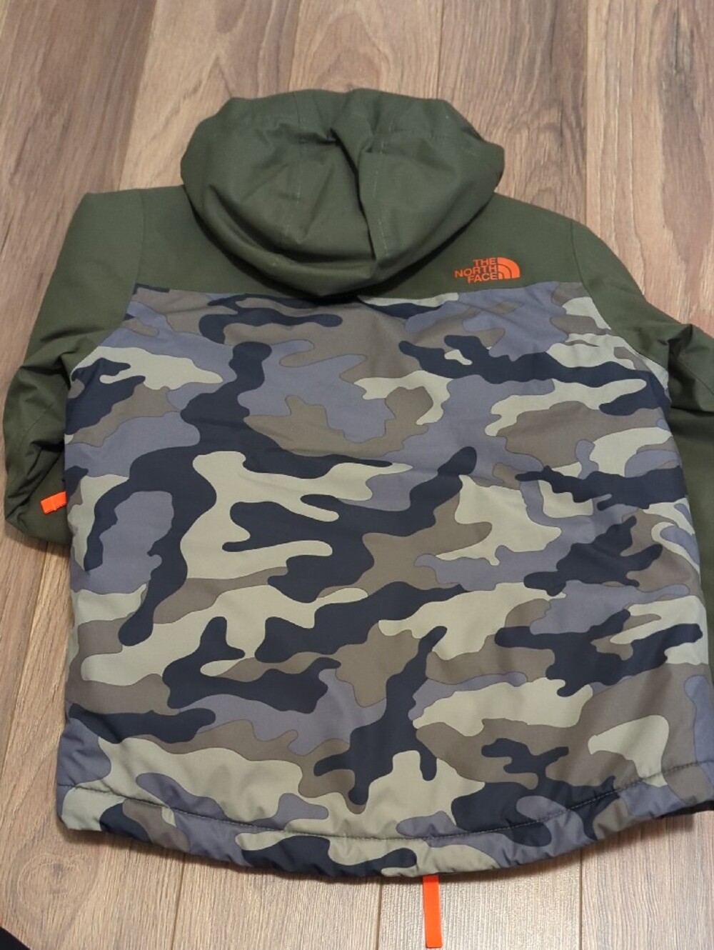 The North Face Kids Camo Green & Orange Hooded Jacket - Picture 3 of 4